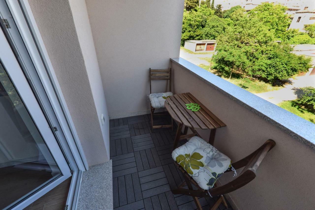 Apartment Vostan Pula Bagian luar foto