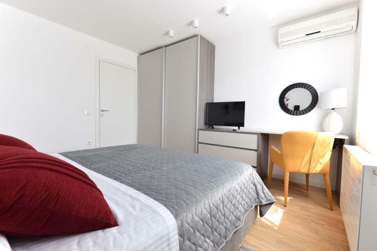Apartment Vostan Pula Bagian luar foto